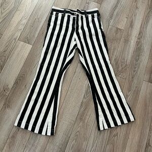 Alice and Olivia Black and White Striped cropped jeans